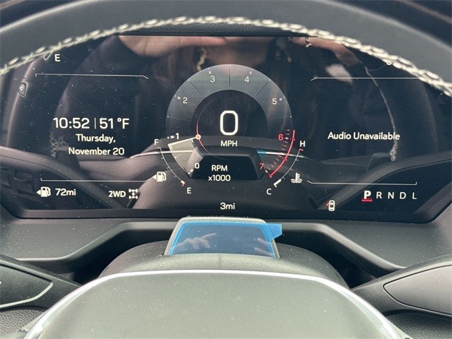 GMC Acadia Vehicle Full-screen Gallery Image 15