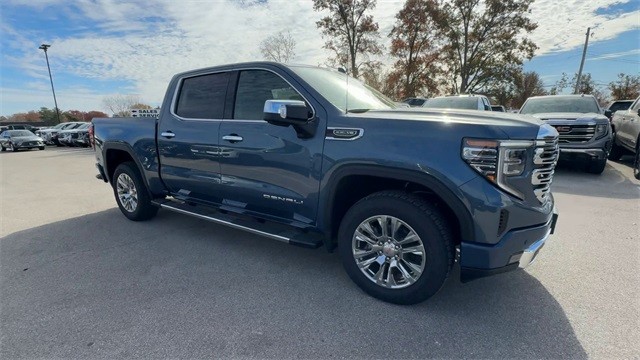 GMC Sierra 1500 Vehicle Full-screen Gallery Image 02