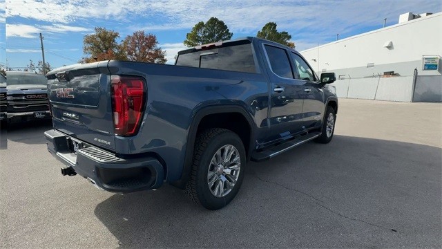 GMC Sierra 1500 Vehicle Full-screen Gallery Image 08