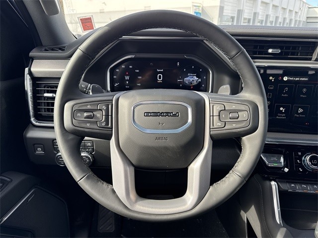 GMC Sierra 1500 Vehicle Full-screen Gallery Image 14