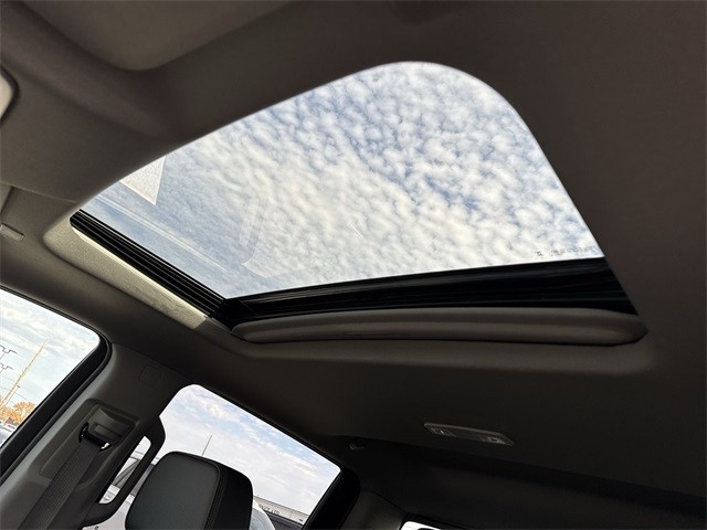 GMC Sierra 1500 Vehicle Full-screen Gallery Image 22