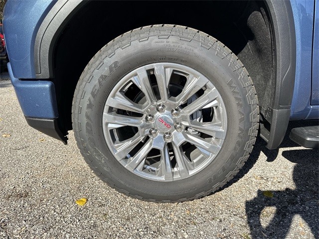 GMC Sierra 1500 Vehicle Full-screen Gallery Image 10