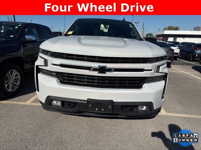 Chevrolet Silverado 1500 Vehicle Full-screen Gallery Image 02