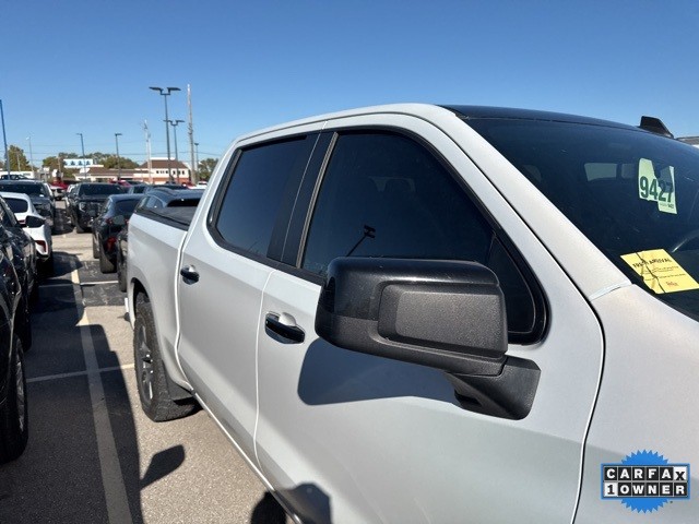 Chevrolet Silverado 1500 Vehicle Full-screen Gallery Image 06