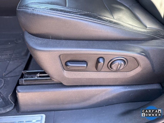 Chevrolet Silverado 1500 Vehicle Full-screen Gallery Image 14