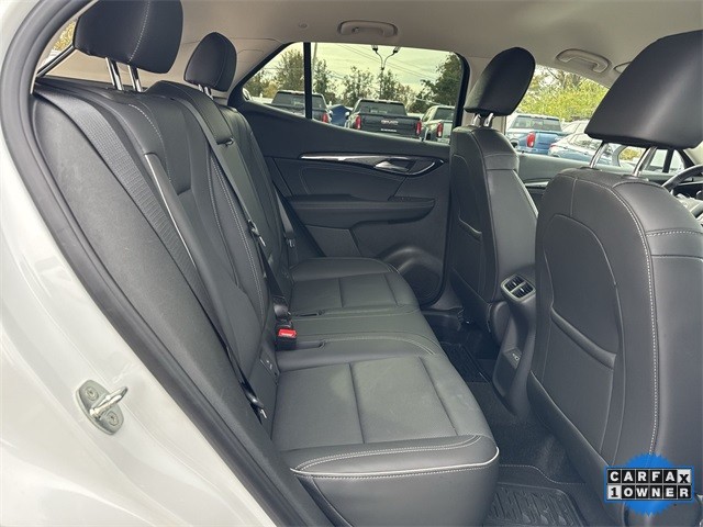 Buick Envision Vehicle Full-screen Gallery Image 29