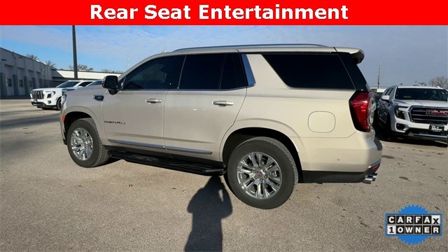 GMC Yukon Vehicle Full-screen Gallery Image 07