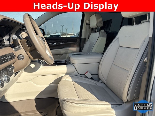 GMC Yukon Vehicle Full-screen Gallery Image 23