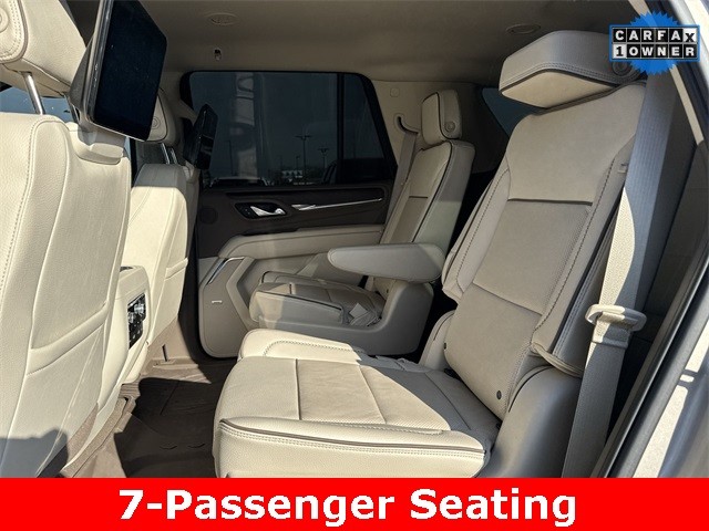 GMC Yukon Vehicle Full-screen Gallery Image 29