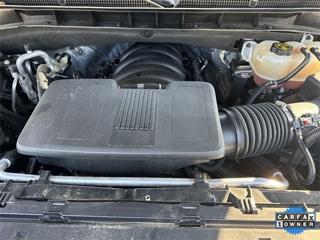 GMC Yukon Vehicle Full-screen Gallery Image 34