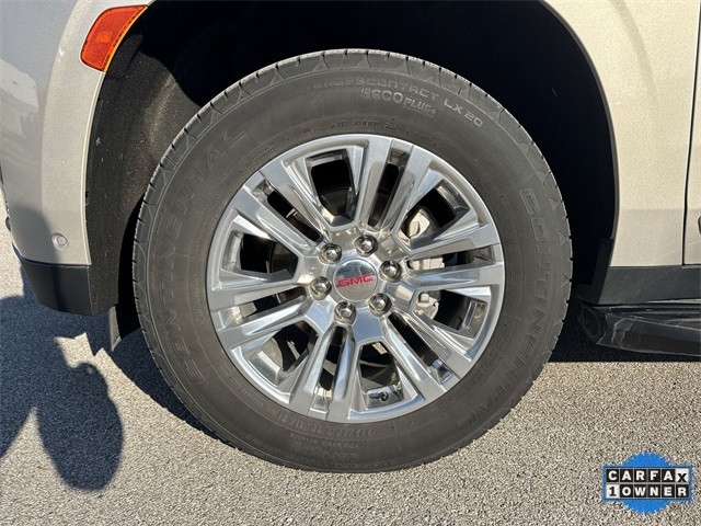 GMC Yukon Vehicle Full-screen Gallery Image 37