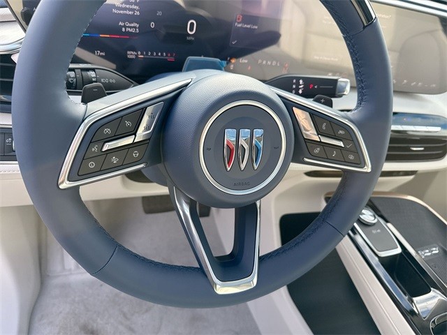 Buick Enclave Vehicle Full-screen Gallery Image 13