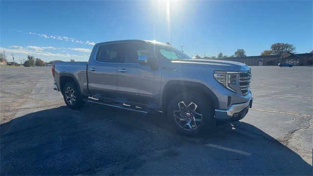 GMC Sierra 1500 Vehicle Full-screen Gallery Image 02