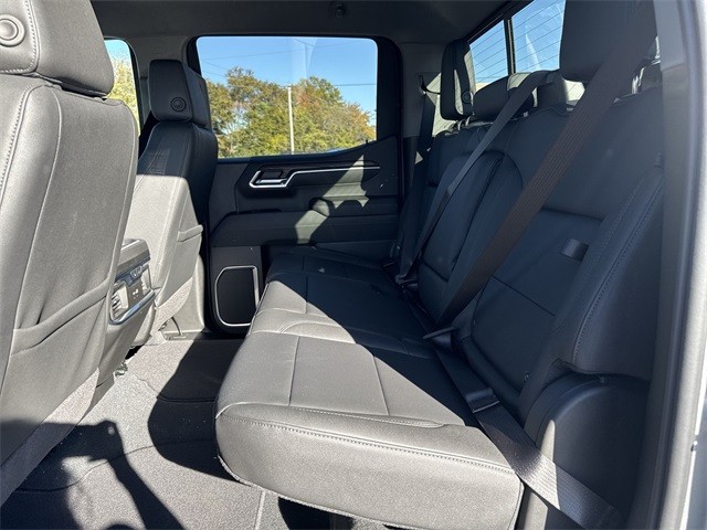 GMC Sierra 1500 Vehicle Full-screen Gallery Image 22