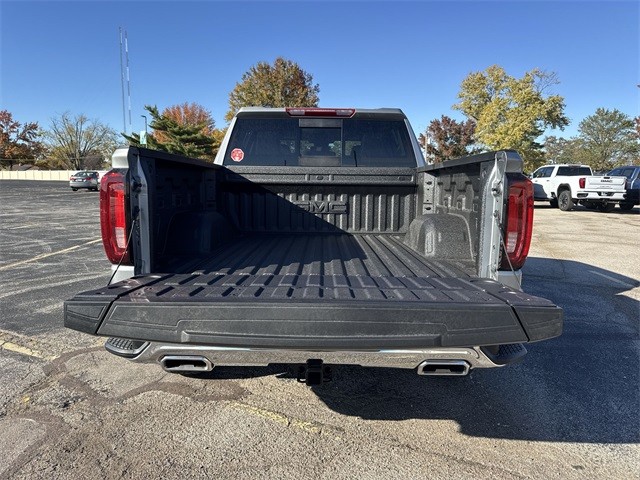 GMC Sierra 1500 Vehicle Full-screen Gallery Image 23