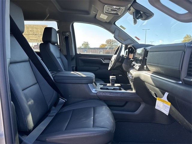 GMC Sierra 1500 Vehicle Full-screen Gallery Image 24