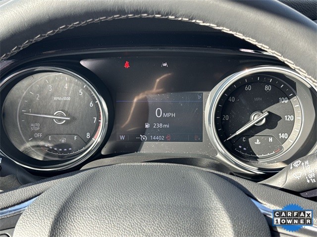 Buick Encore GX Vehicle Full-screen Gallery Image 15