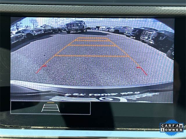 Buick Encore GX Vehicle Full-screen Gallery Image 18