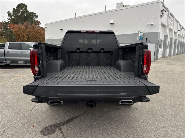 GMC Sierra 1500 Vehicle Full-screen Gallery Image 24