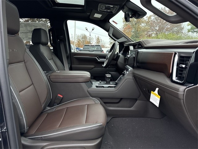 GMC Sierra 1500 Vehicle Full-screen Gallery Image 25