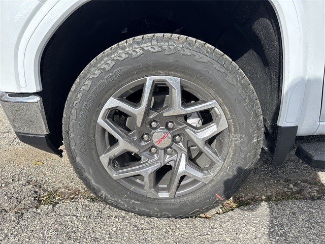 GMC Sierra 1500 Vehicle Full-screen Gallery Image 10