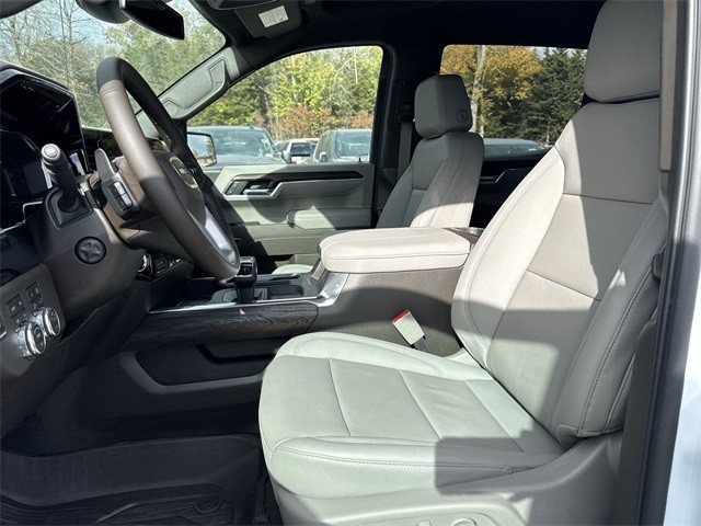 GMC Sierra 1500 Vehicle Full-screen Gallery Image 11