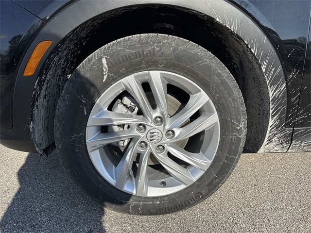 Buick Envista Vehicle Full-screen Gallery Image 10