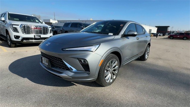 Buick Envista Vehicle Full-screen Gallery Image 04