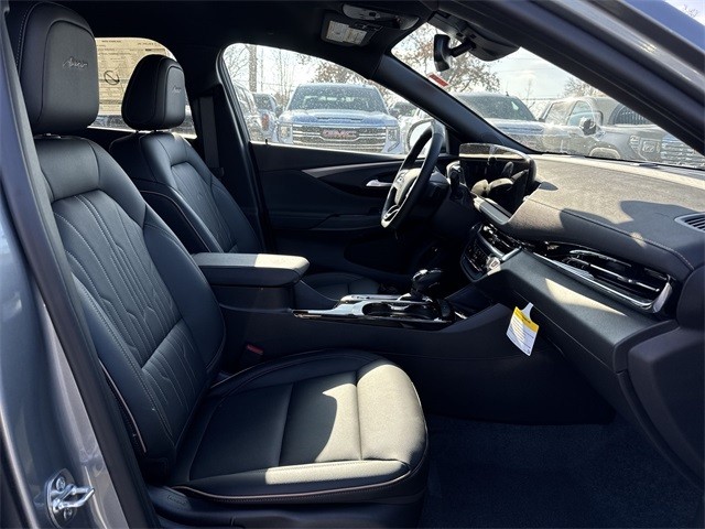 Buick Envista Vehicle Full-screen Gallery Image 23