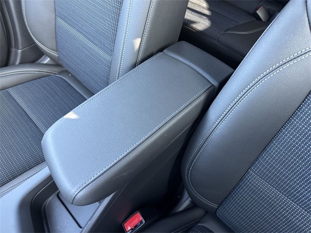 Buick Envista Vehicle Full-screen Gallery Image 20