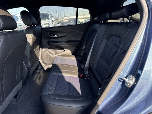 Buick Envista Vehicle Full-screen Gallery Image 21