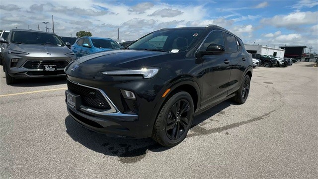 Buick Encore GX Vehicle Full-screen Gallery Image 04