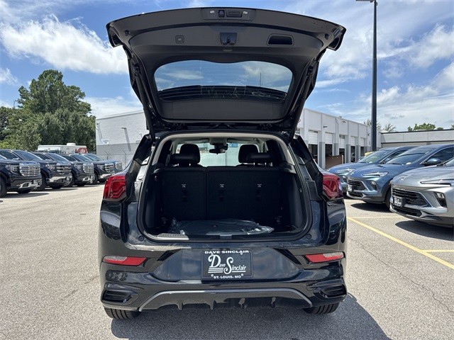 Buick Encore GX Vehicle Full-screen Gallery Image 22