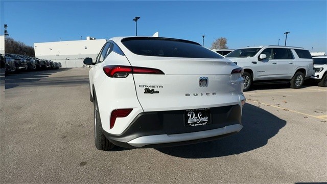 Buick Envista Vehicle Full-screen Gallery Image 07