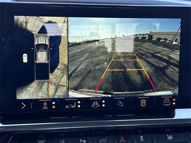 GMC Sierra 2500HD Vehicle Full-screen Gallery Image 17