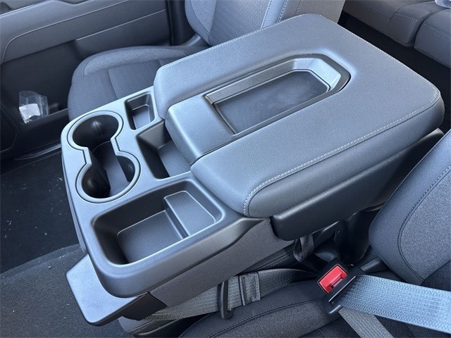 GMC Sierra 2500HD Vehicle Full-screen Gallery Image 21