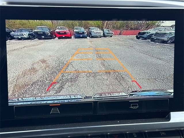 GMC Sierra 1500 Vehicle Full-screen Gallery Image 17