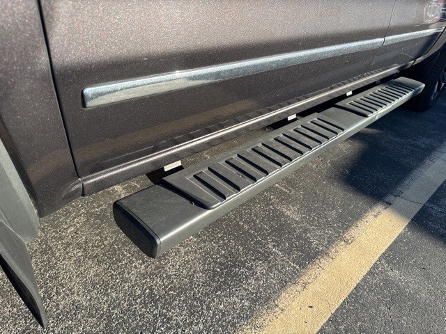 GMC Sierra 1500 Vehicle Full-screen Gallery Image 06