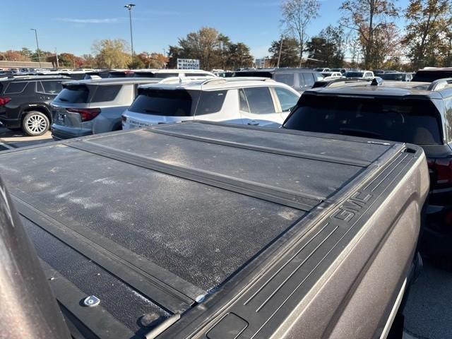 GMC Sierra 1500 Vehicle Full-screen Gallery Image 07