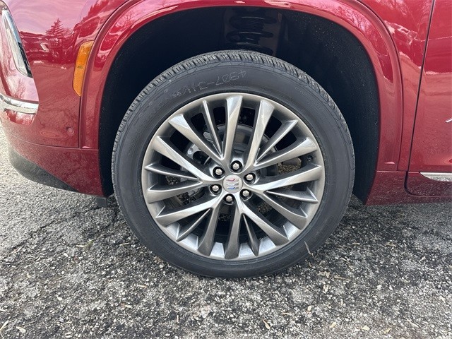 Buick Enclave Vehicle Full-screen Gallery Image 10