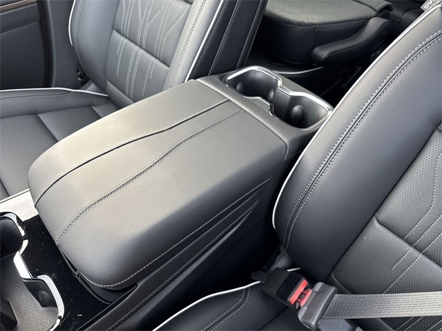 Buick Enclave Vehicle Full-screen Gallery Image 21