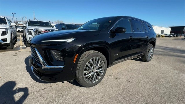 Buick Enclave Vehicle Full-screen Gallery Image 04