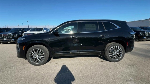 Buick Enclave Vehicle Full-screen Gallery Image 05
