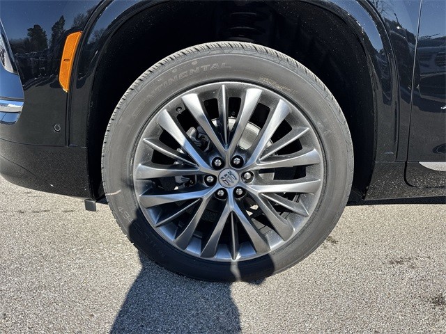 Buick Enclave Vehicle Full-screen Gallery Image 10