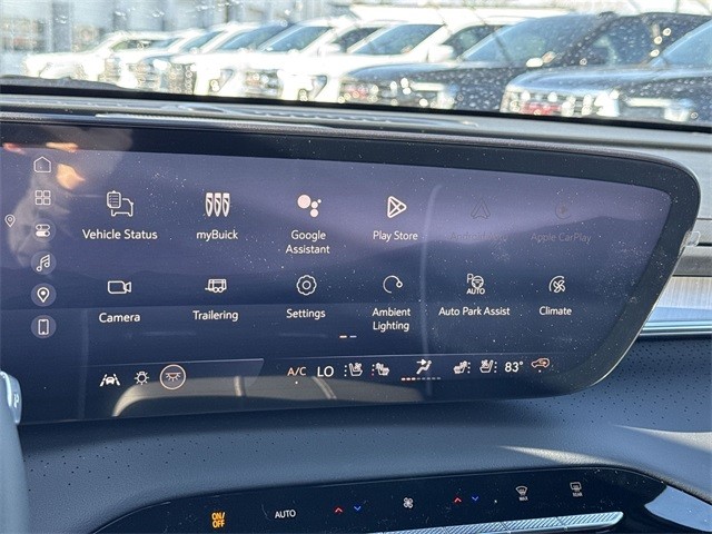 Buick Enclave Vehicle Full-screen Gallery Image 16