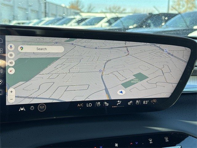 Buick Enclave Vehicle Full-screen Gallery Image 18