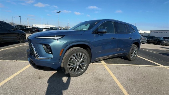 Buick Enclave Vehicle Full-screen Gallery Image 04