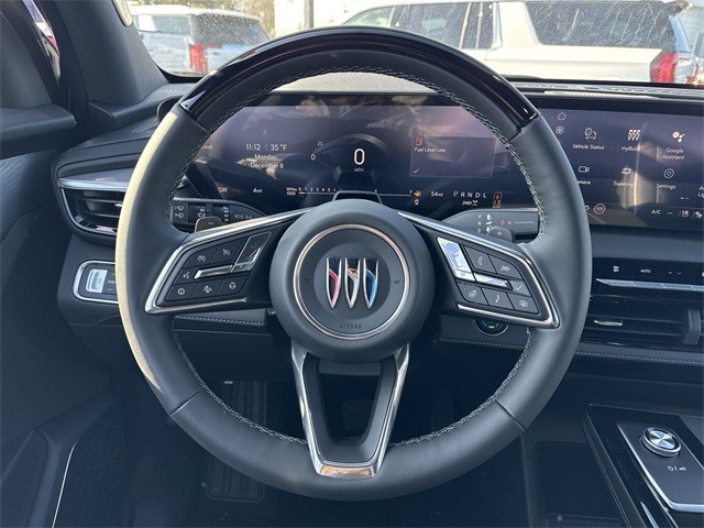 Buick Enclave Vehicle Full-screen Gallery Image 14