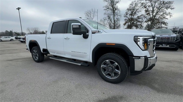 GMC Sierra 3500HD Vehicle Full-screen Gallery Image 02