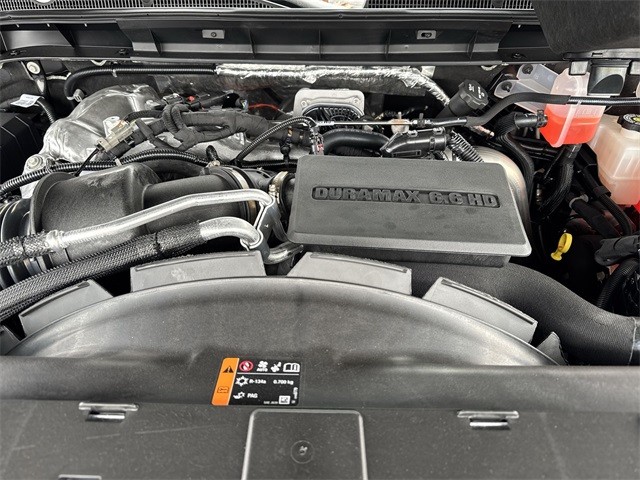 GMC Sierra 3500HD Vehicle Full-screen Gallery Image 26